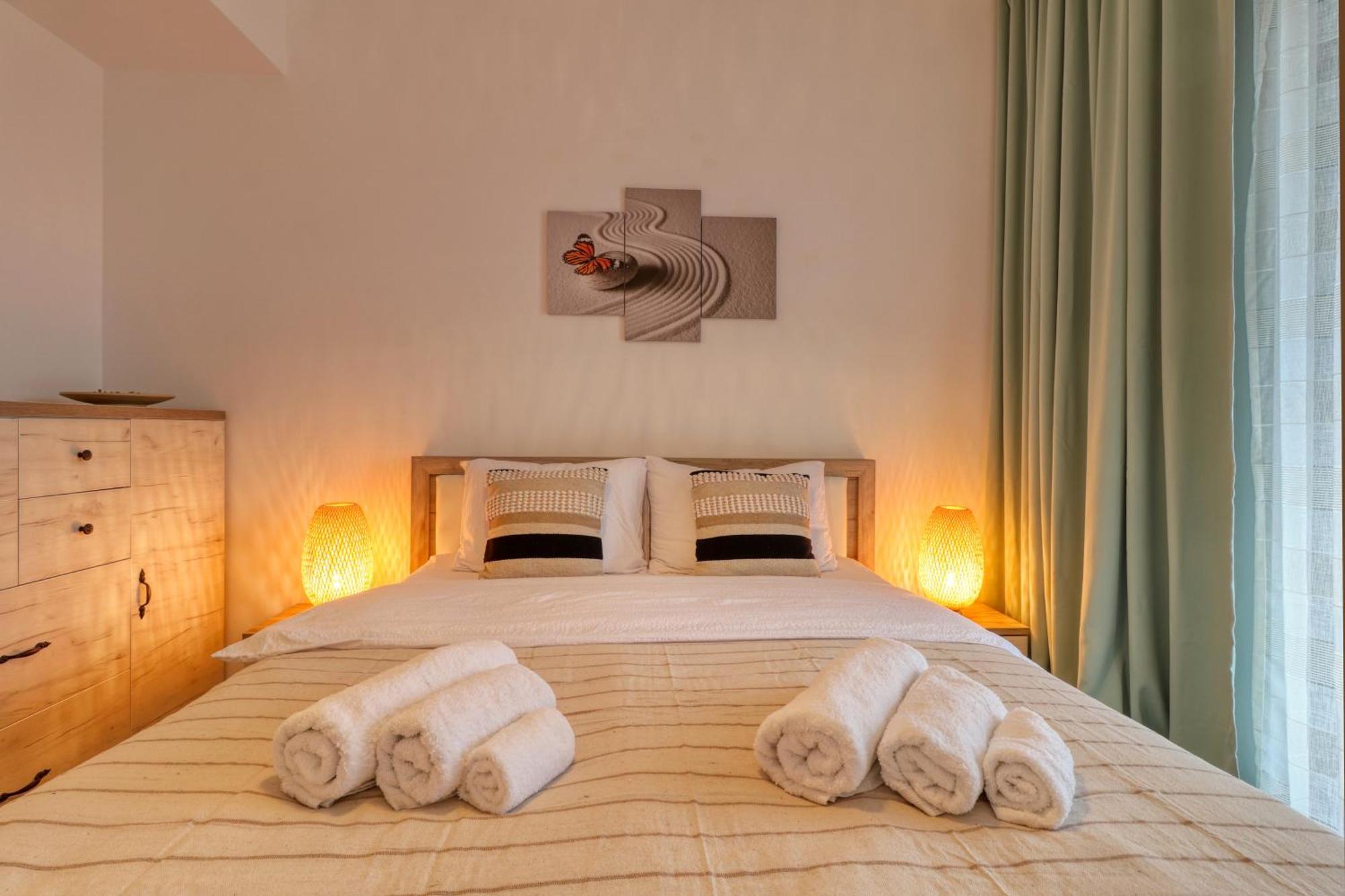 Relaxation Station - My Charming, Cosy&Inviting Apt - Smart Thermostat - Private Parking - Ior Park - Long Term Price Cuts 부쿠레슈티 외부 사진